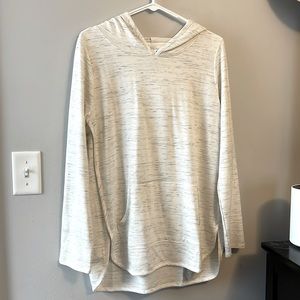 Market & Spruce, white and gray hoodie with pocket, large